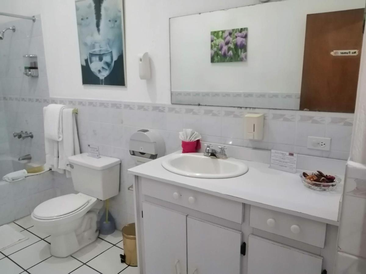 Novohostal B&B Guatemala-Stad Buitenkant foto