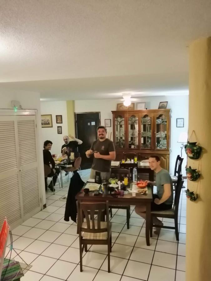 Novohostal B&B Guatemala-Stad Buitenkant foto