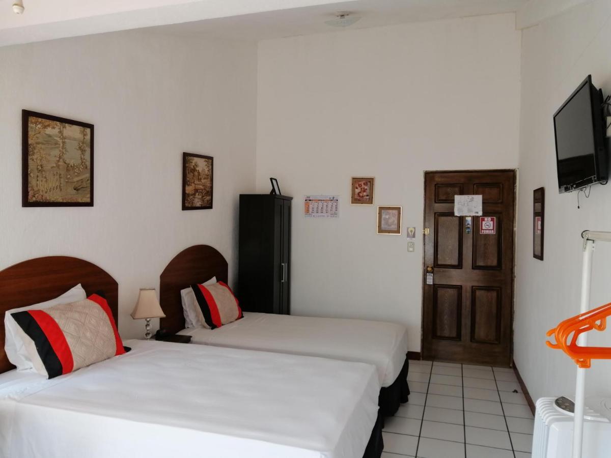 Novohostal B&B Guatemala-Stad Buitenkant foto