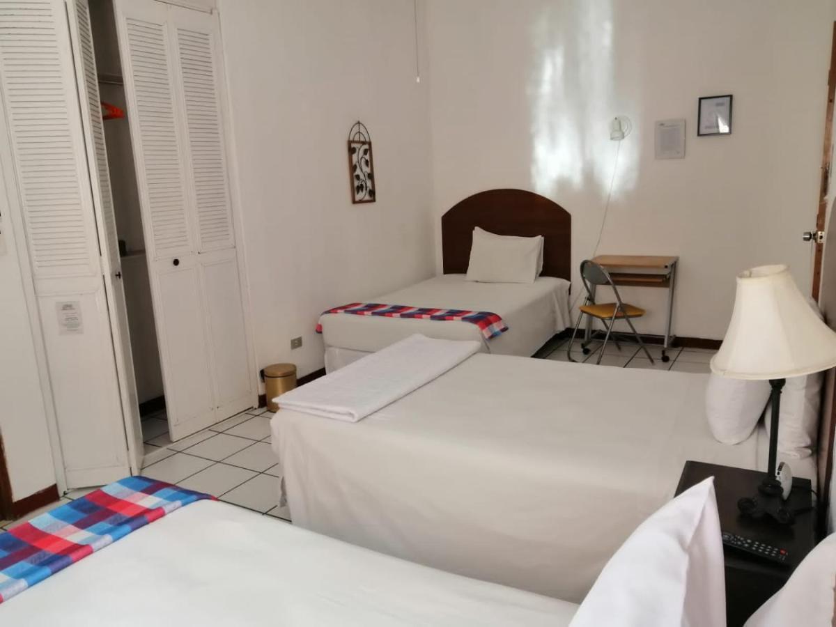 Novohostal B&B Guatemala-Stad Buitenkant foto