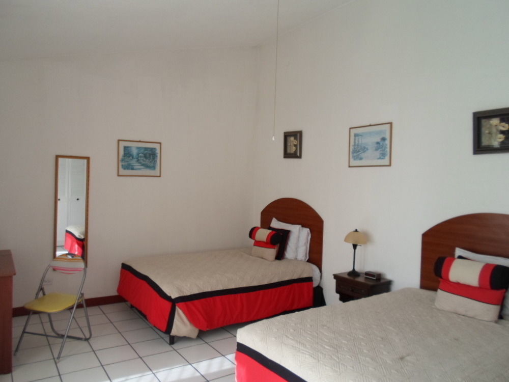 Novohostal B&B Guatemala-Stad Buitenkant foto