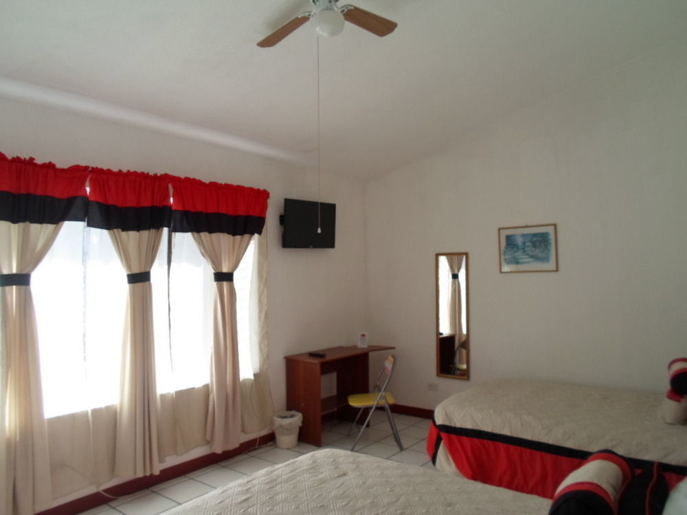 Novohostal B&B Guatemala-Stad Buitenkant foto