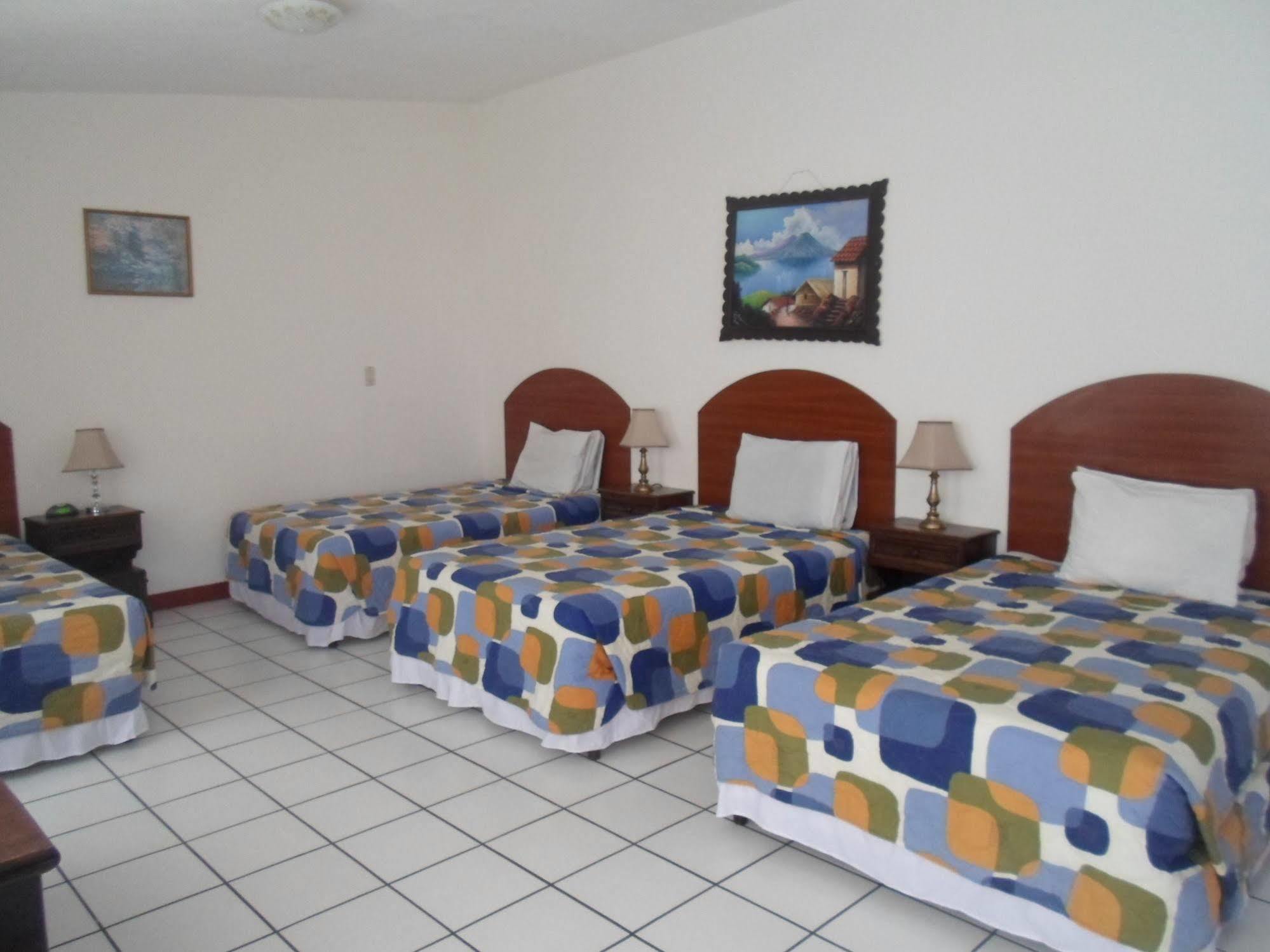 Novohostal B&B Guatemala-Stad Buitenkant foto