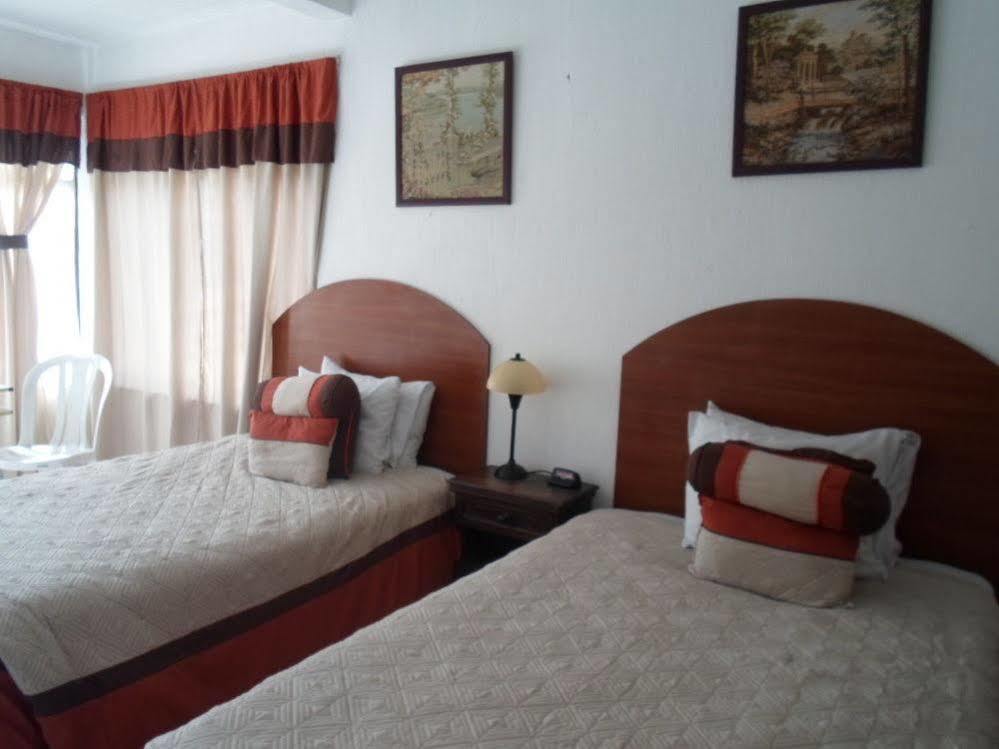 Novohostal B&B Guatemala-Stad Buitenkant foto