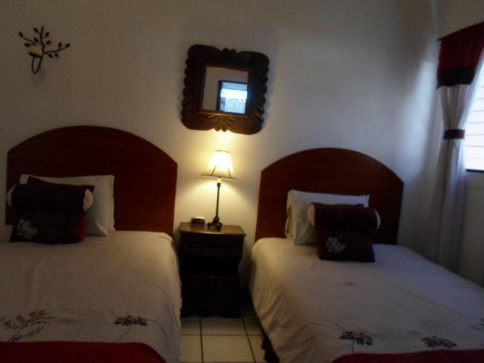 Novohostal B&B Guatemala-Stad Buitenkant foto